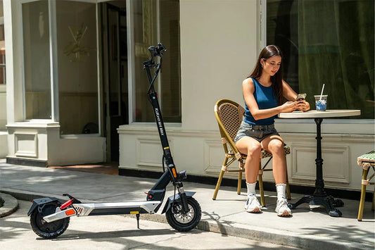 5 Reasons Why an E‑Scooter Is the Best Urban Transport Solution